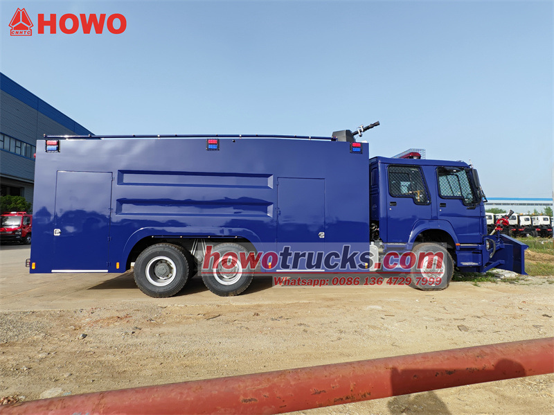 HOWO Explosion Proof Armored Water Sprinkler Truck HOWO Explosion Proof Armored Water Sprinkler Truck