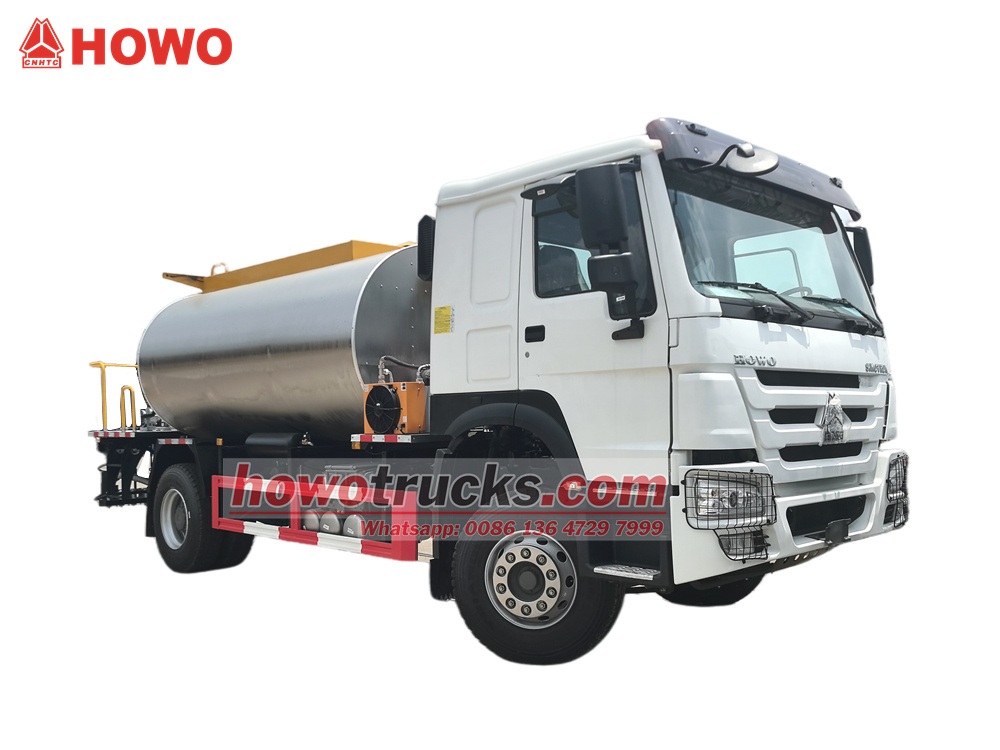 Asphalt Distributor Truck on Howo chassis