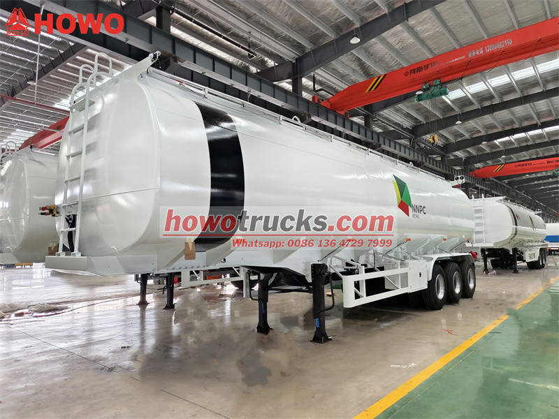 New 3-axle 40000L fuel tank trailer