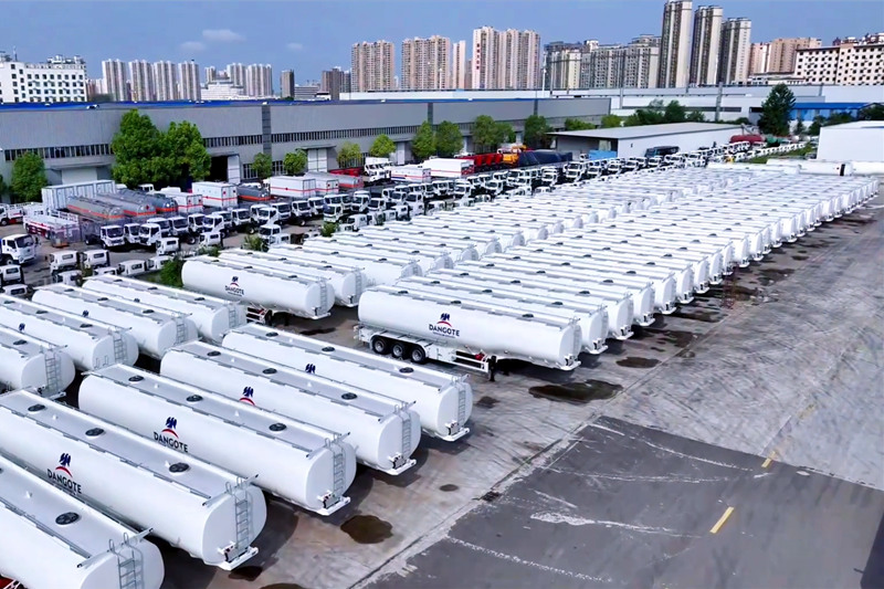 Heavy duty oil tank semi trailer