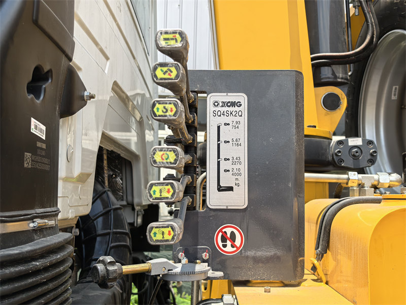 HOWO boom crane truck XCMG