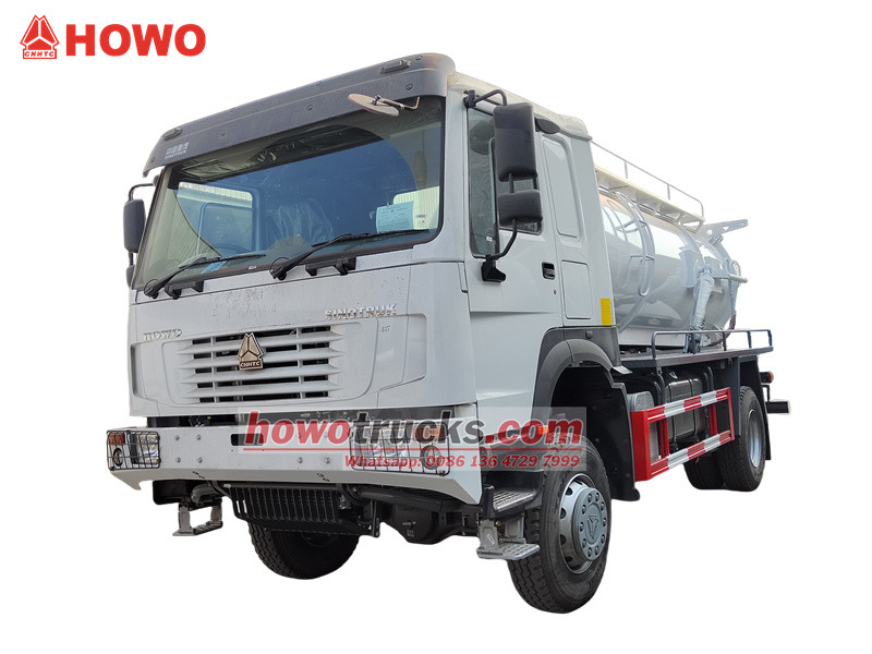 HOWO 4WD off-road vacuum tank truck