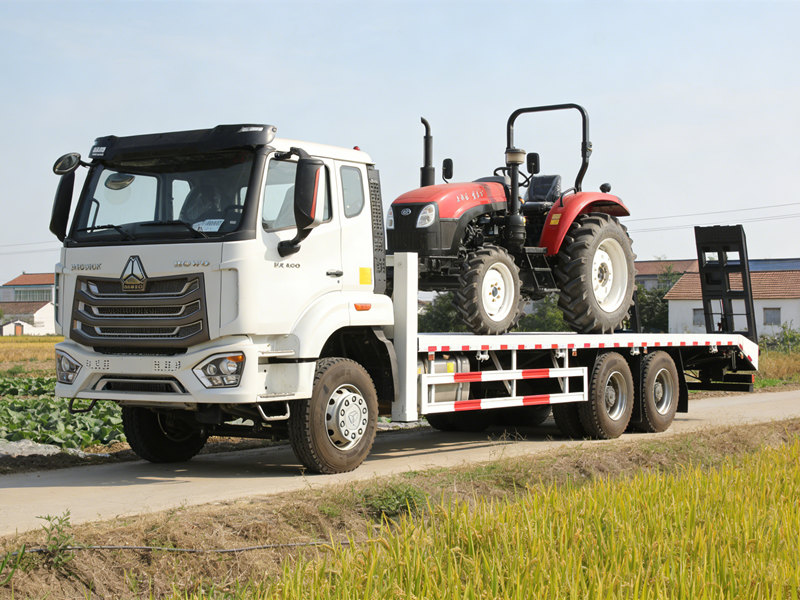 HOWO self loader truck applications