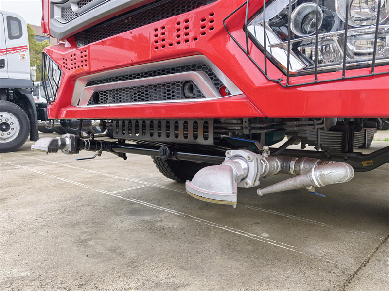 &bull; Front Flushing Device